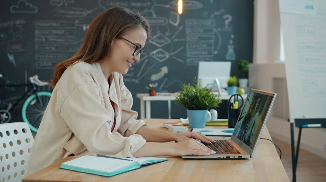 business manager leading virtual team